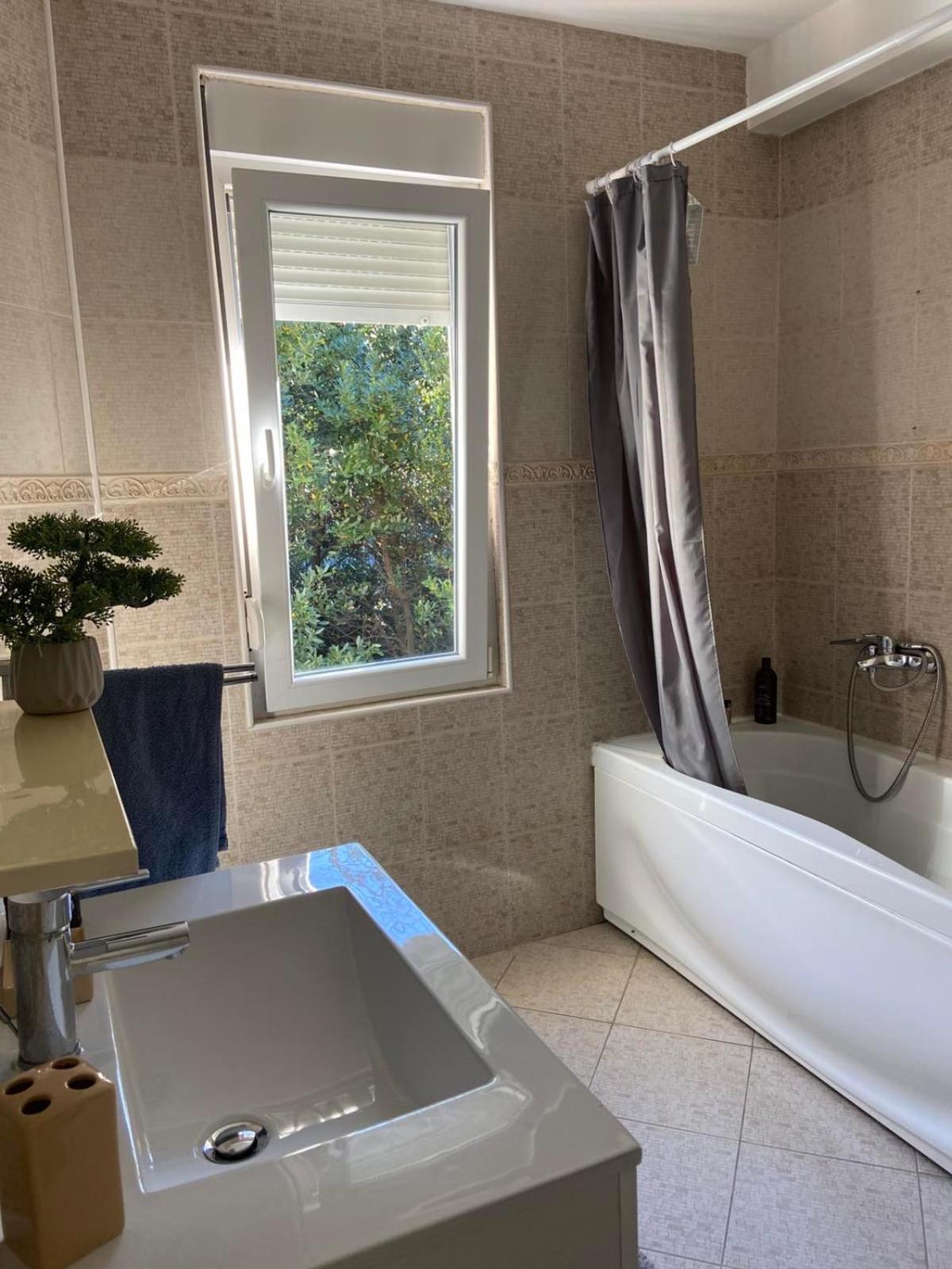 Apartment Ivanisevic 2 كوتور المظهر الخارجي الصورة